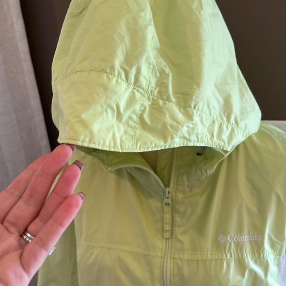 Columbia windbreaker - Picture 6 of 9